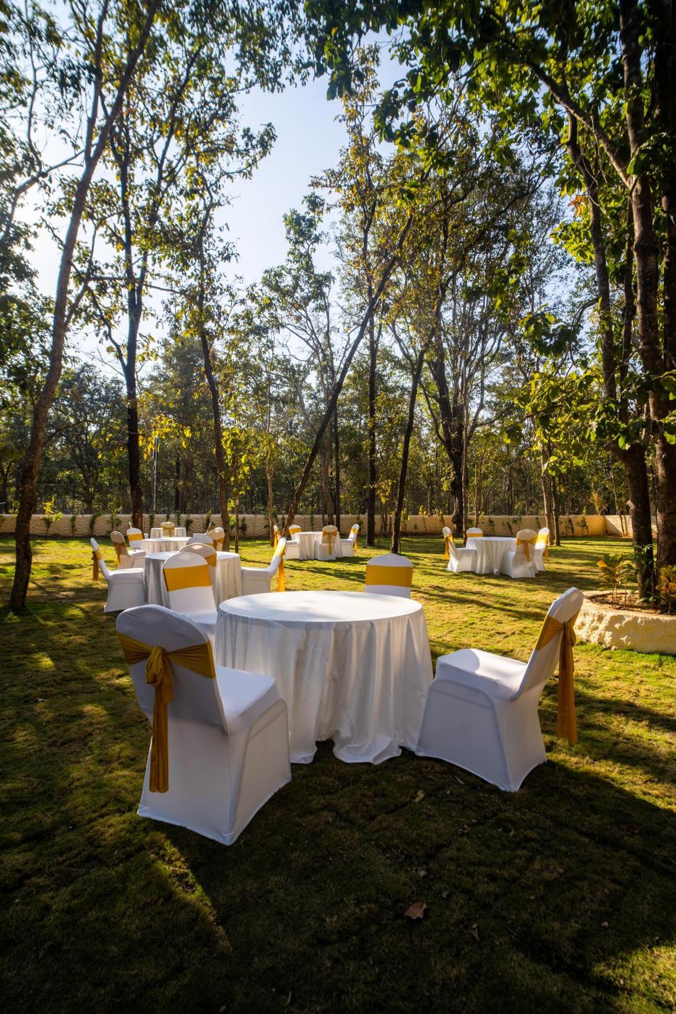 Dhanwār Citrus Prime Kanha Resort And Villas מראה חיצוני תמונה